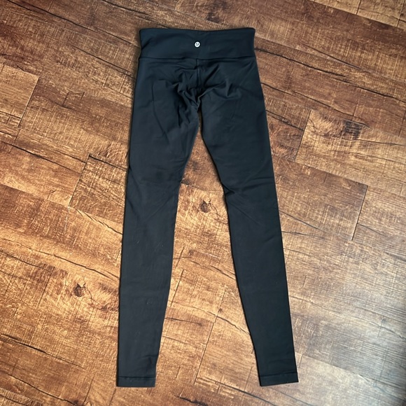 Gently used Lululemon Athletica full length wunder under black leggings c60416 - Picture 6 of 8